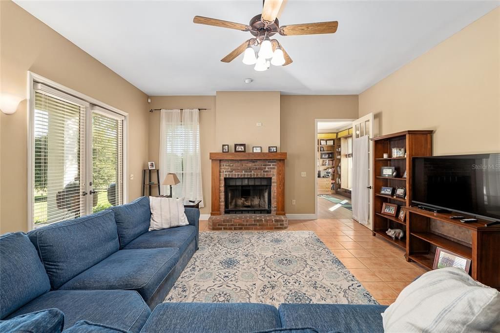 En Venta: $1,650,000 (4 camas, 3 baños, 3620 Pies cuadrados)