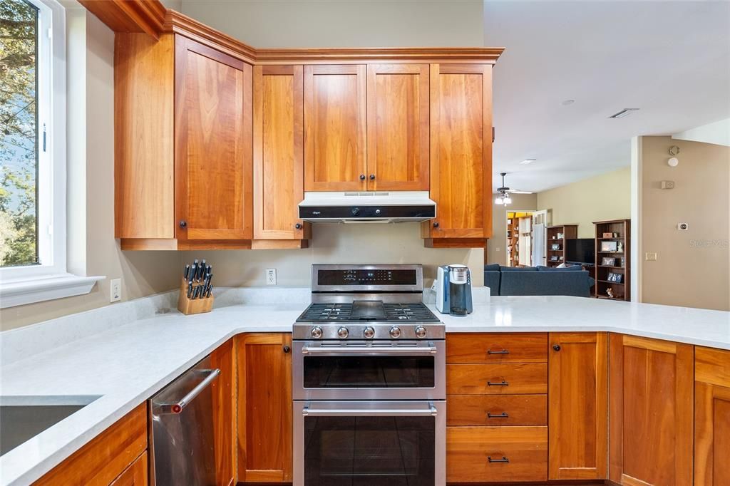 En Venta: $1,650,000 (4 camas, 3 baños, 3620 Pies cuadrados)