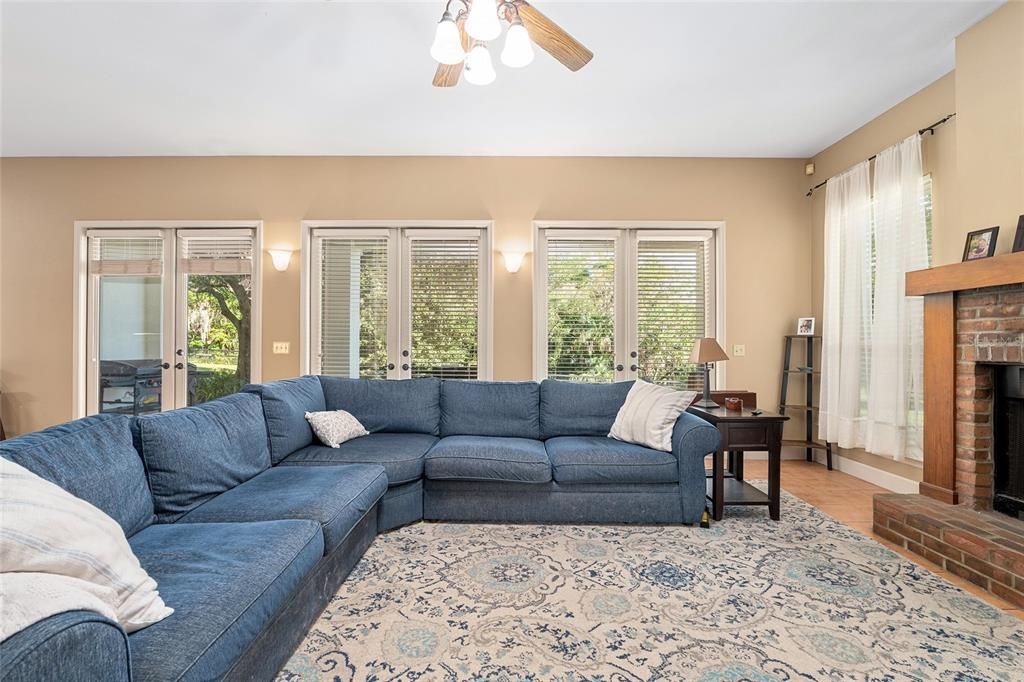 En Venta: $1,650,000 (4 camas, 3 baños, 3620 Pies cuadrados)