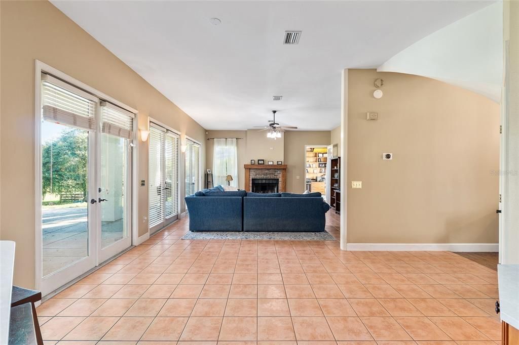 En Venta: $1,650,000 (4 camas, 3 baños, 3620 Pies cuadrados)