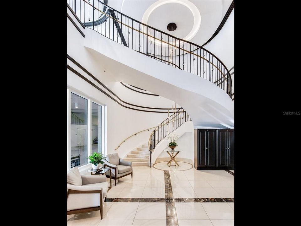 En Renta: $25,900 (5 camas, 5 baños, 6574 Pies cuadrados)