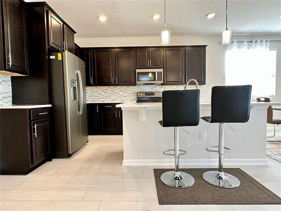 For Rent: $2,800 (5 beds, 3 baths, 2868 Square Feet)