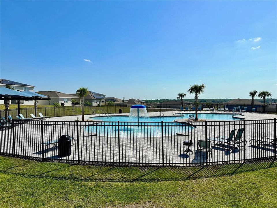 For Rent: $2,800 (5 beds, 3 baths, 2868 Square Feet)