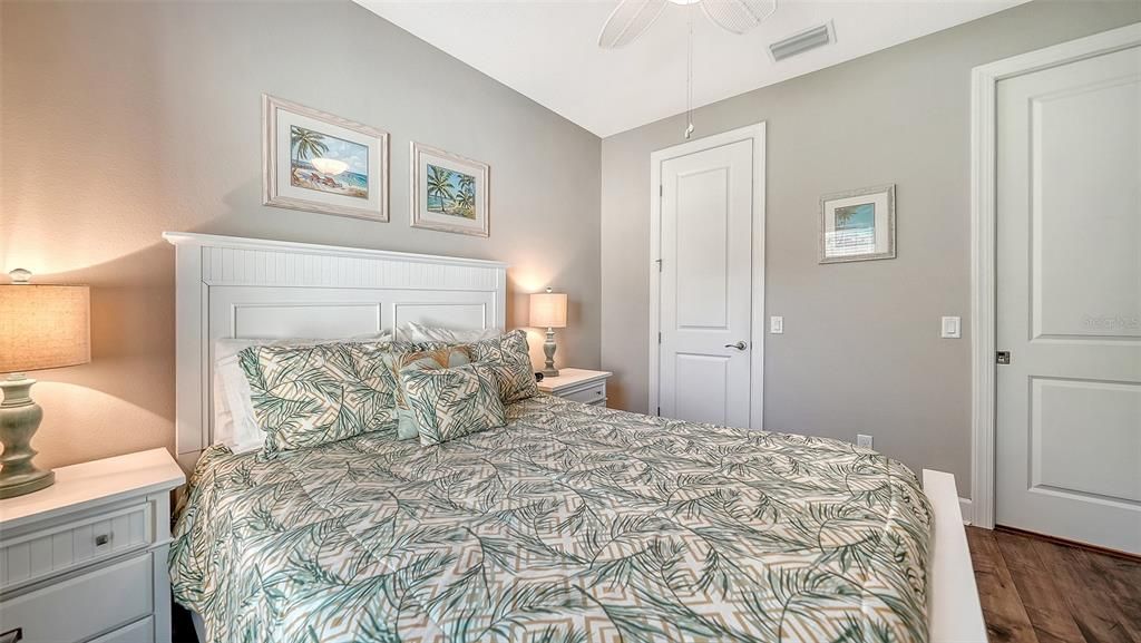 For Sale: $650,000 (2 beds, 2 baths, 1696 Square Feet)