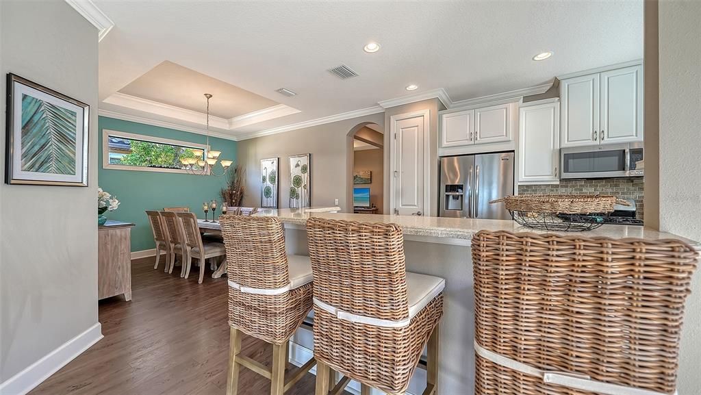 For Sale: $650,000 (2 beds, 2 baths, 1696 Square Feet)