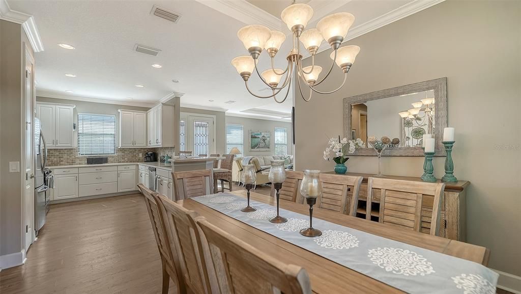 For Sale: $650,000 (2 beds, 2 baths, 1696 Square Feet)