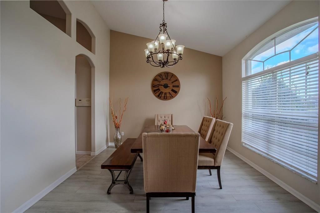 For Rent: $3,890 (5 beds, 4 baths, 2906 Square Feet)