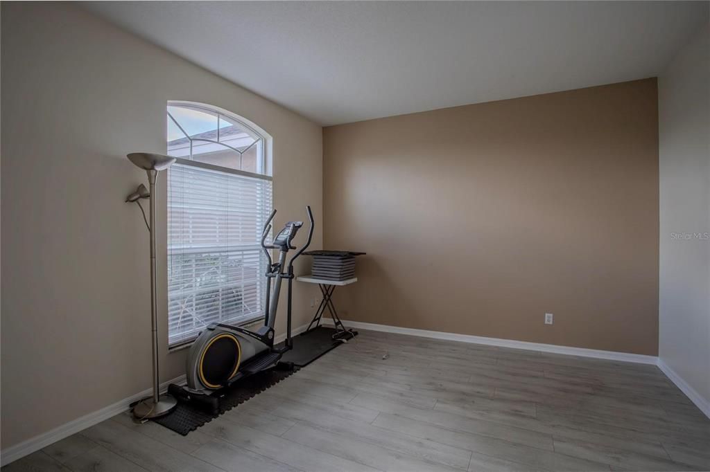 For Rent: $3,890 (5 beds, 4 baths, 2906 Square Feet)