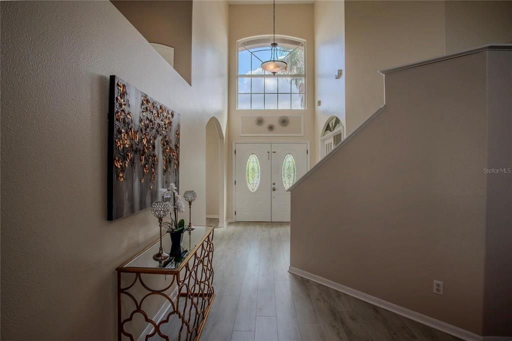 For Rent: $3,890 (5 beds, 4 baths, 2906 Square Feet)