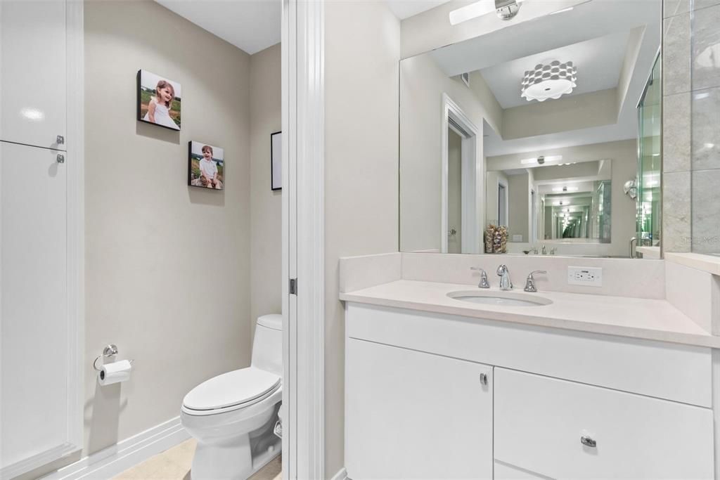 For Rent: $5,500 (2 beds, 2 baths, 1710 Square Feet)