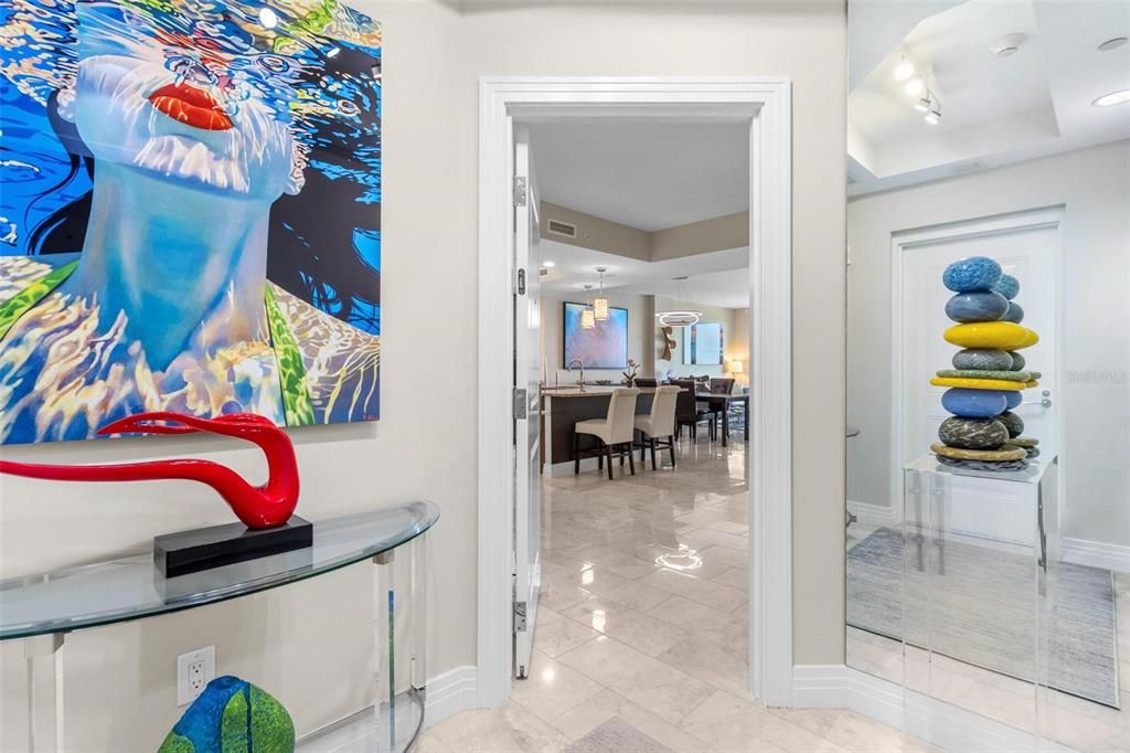 For Rent: $5,500 (2 beds, 2 baths, 1710 Square Feet)