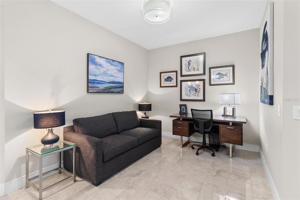 For Rent: $5,500 (2 beds, 2 baths, 1710 Square Feet)