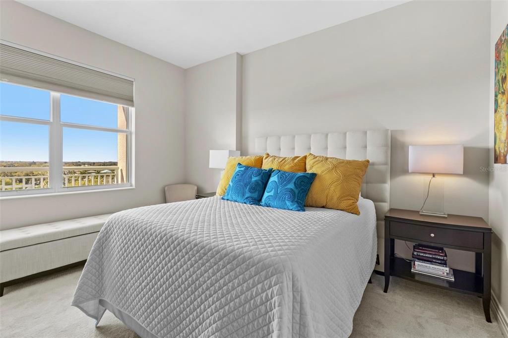 For Rent: $5,500 (2 beds, 2 baths, 1710 Square Feet)