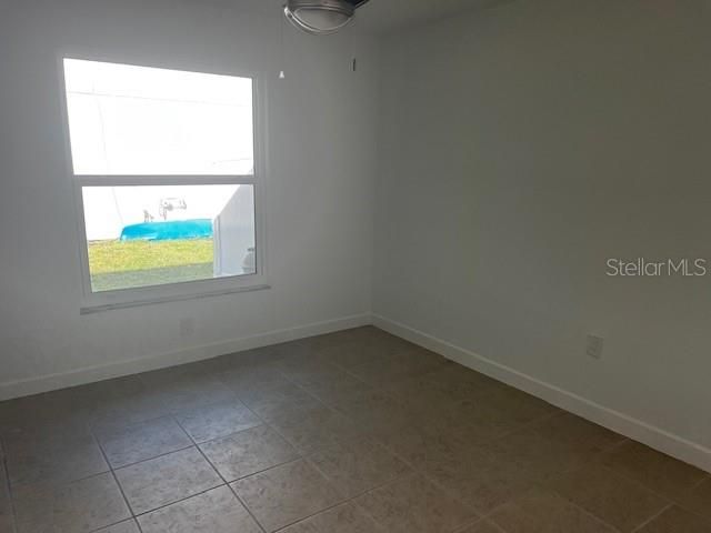 На продажу: $400,000 (3 спален, 2 ванн, 1668 Квадратных фут)