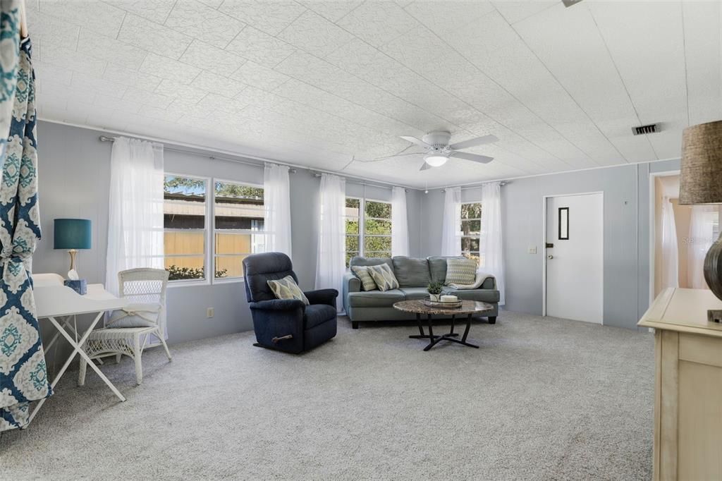 En Venta: $224,900 (2 camas, 2 baños, 1236 Pies cuadrados)