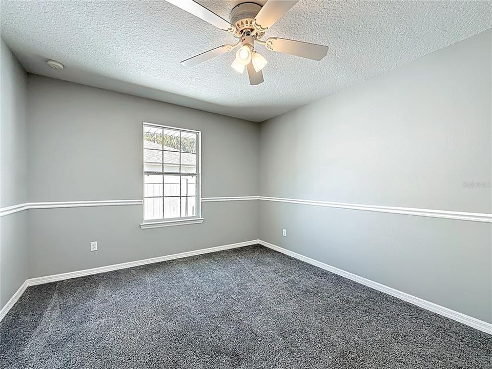 Activo con contrato: $354,000 (4 camas, 3 baños, 2958 Pies cuadrados)