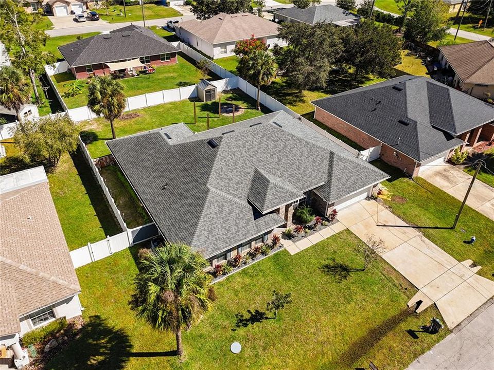 Activo con contrato: $354,000 (4 camas, 3 baños, 2958 Pies cuadrados)