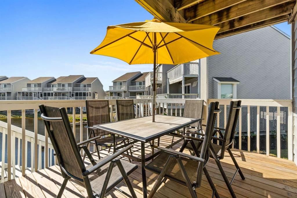 For Sale: $374,950 (2 beds, 2 baths, 1377 Square Feet)