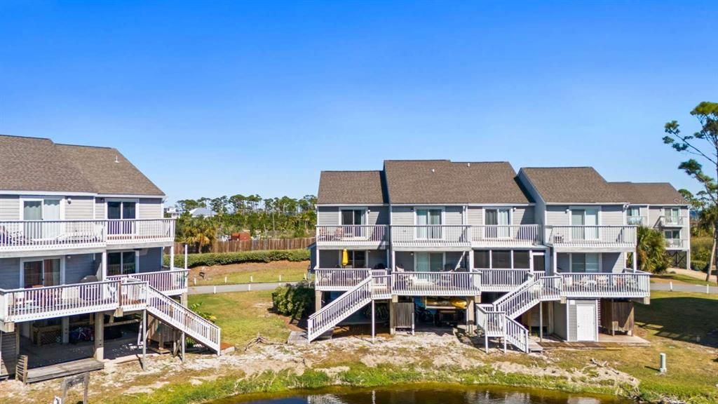 For Sale: $374,950 (2 beds, 2 baths, 1377 Square Feet)