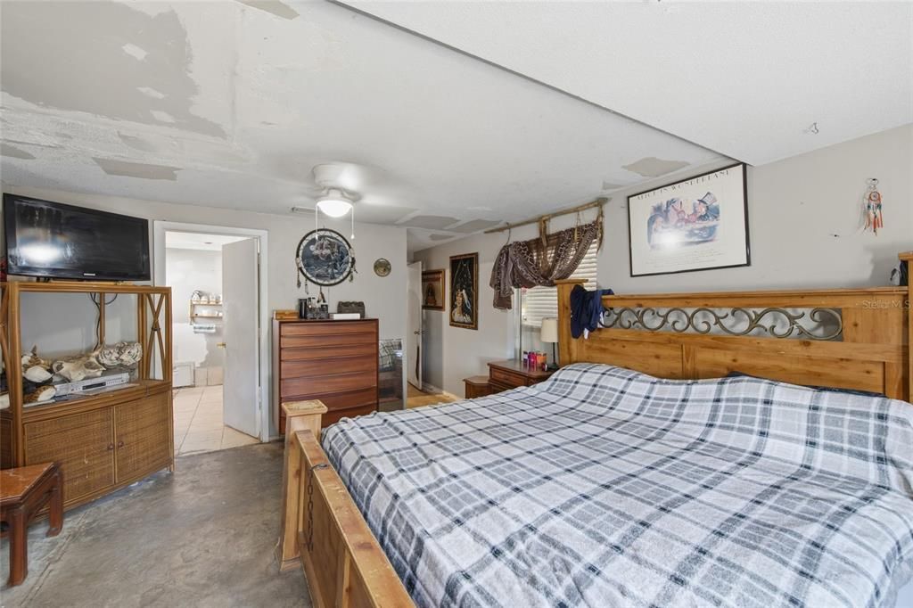 待售: $175,000 (2 贝兹, 2 浴室, 1534 平方英尺)