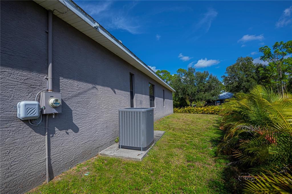 待售: $449,000 (4 贝兹, 2 浴室, 2142 平方英尺)