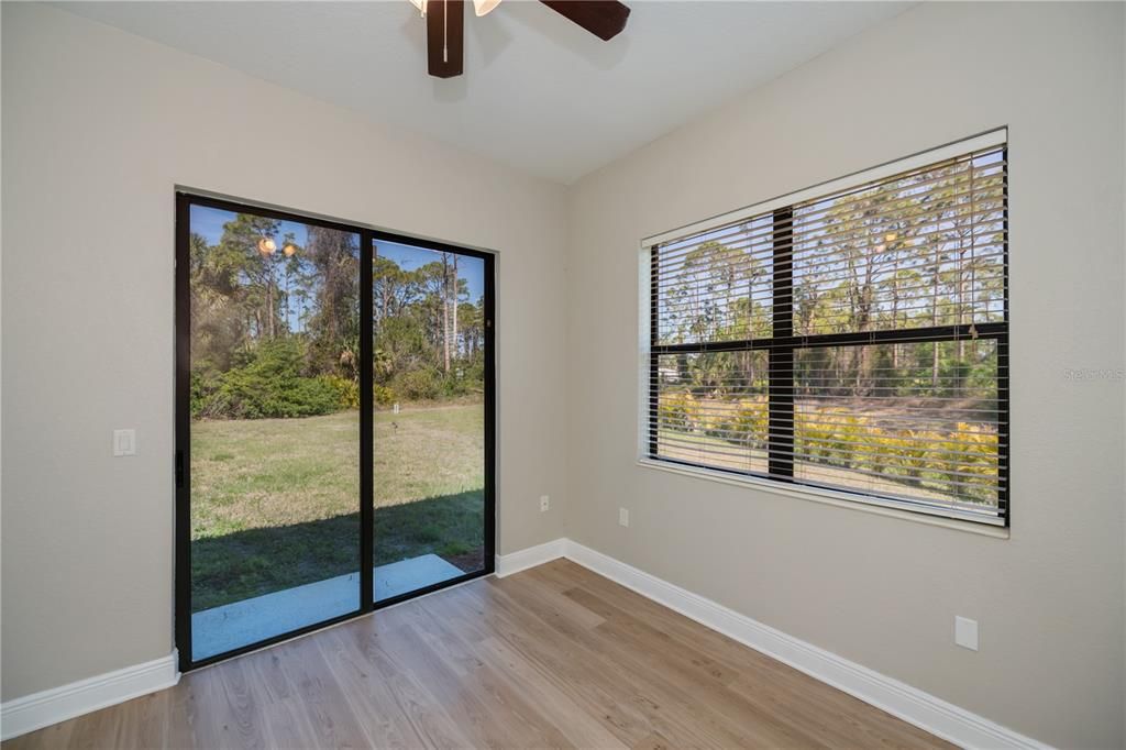 待售: $449,000 (4 贝兹, 2 浴室, 2142 平方英尺)