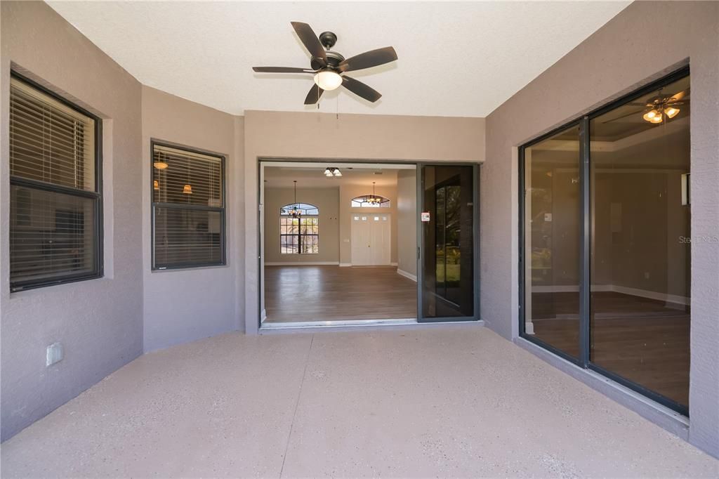 待售: $449,000 (4 贝兹, 2 浴室, 2142 平方英尺)