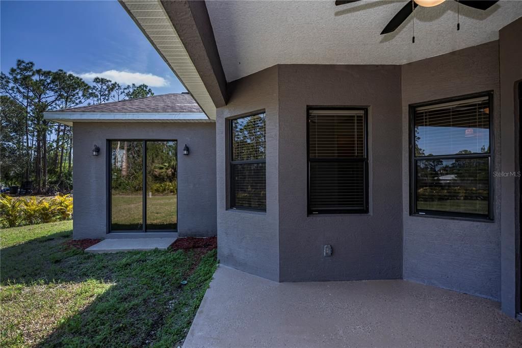 待售: $449,000 (4 贝兹, 2 浴室, 2142 平方英尺)