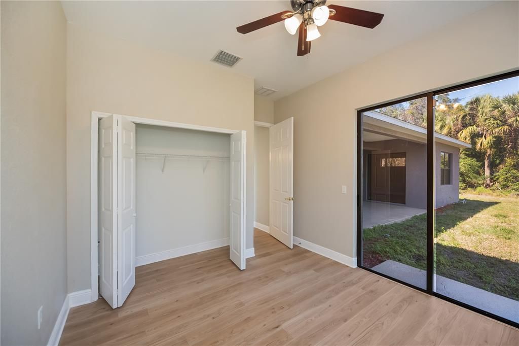 待售: $449,000 (4 贝兹, 2 浴室, 2142 平方英尺)