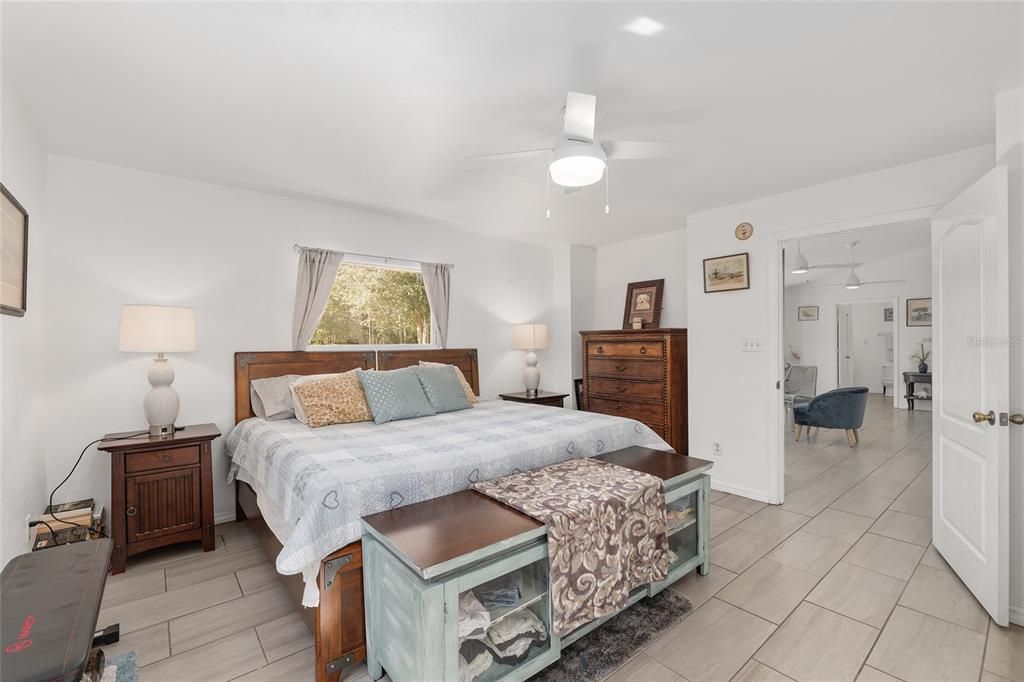 En Venta: $585,000 (3 camas, 2 baños, 2232 Pies cuadrados)