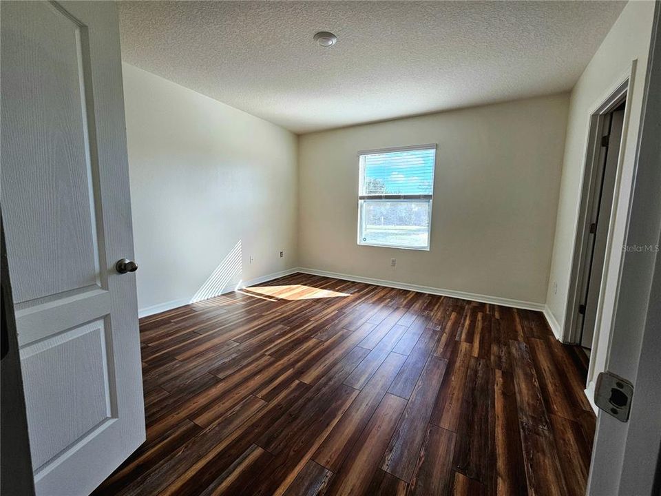 For Rent: $2,300 (3 beds, 2 baths, 1674 Square Feet)