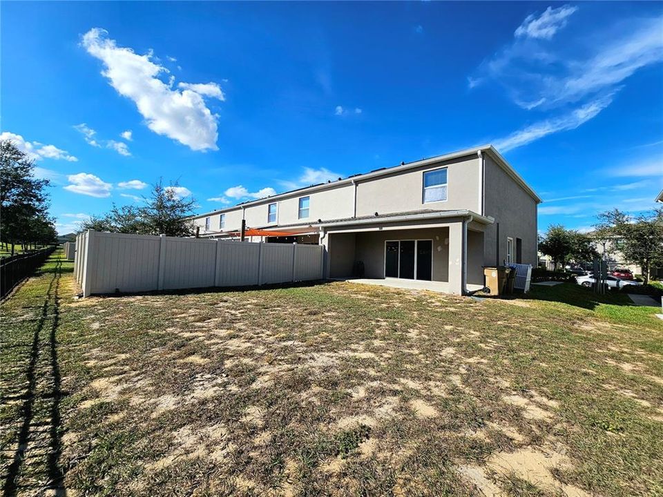 For Rent: $2,300 (3 beds, 2 baths, 1674 Square Feet)