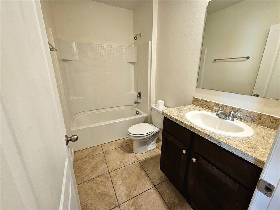 For Rent: $2,300 (3 beds, 2 baths, 1674 Square Feet)