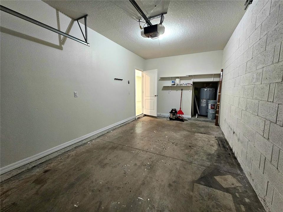 For Rent: $2,300 (3 beds, 2 baths, 1674 Square Feet)