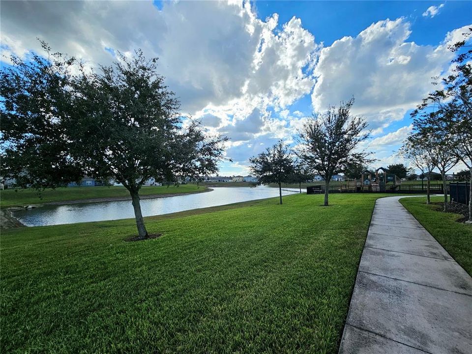 For Rent: $2,300 (3 beds, 2 baths, 1674 Square Feet)