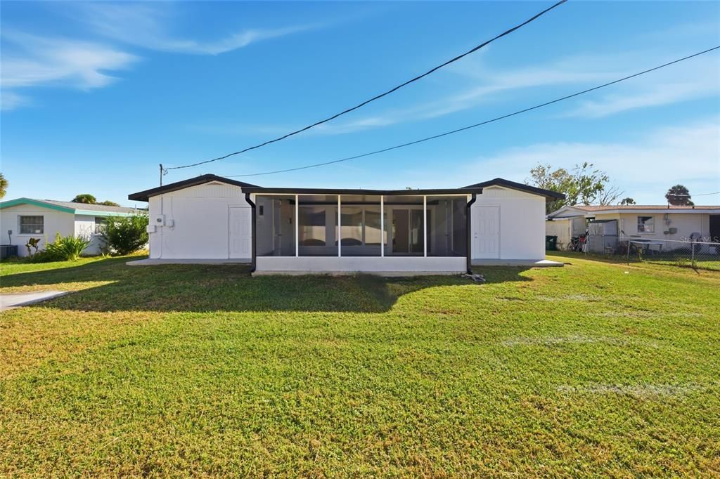 Под контрактом: $299,000 (3 спален, 2 ванн, 1827 Квадратных фут)