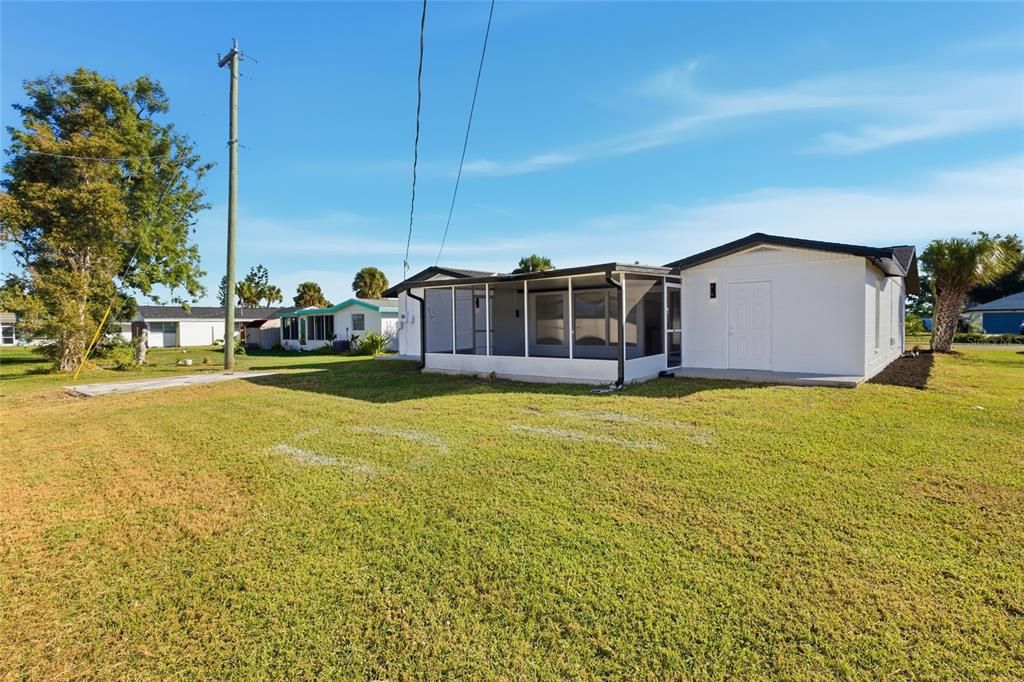 Под контрактом: $299,000 (3 спален, 2 ванн, 1827 Квадратных фут)