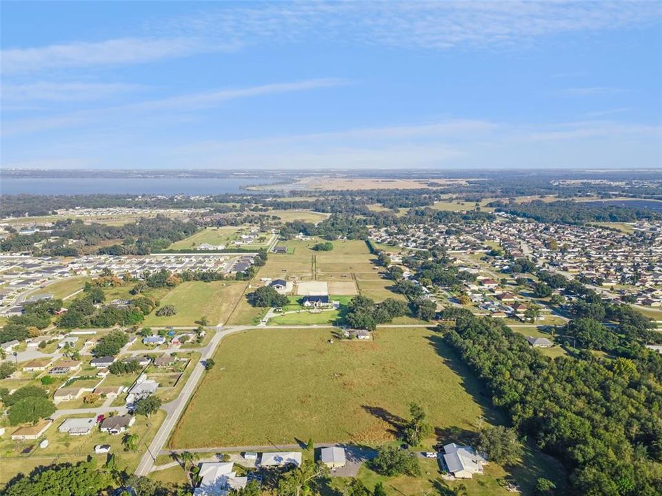 En Venta: $1,300,000 (3 camas, 2 baños, 1836 Pies cuadrados)