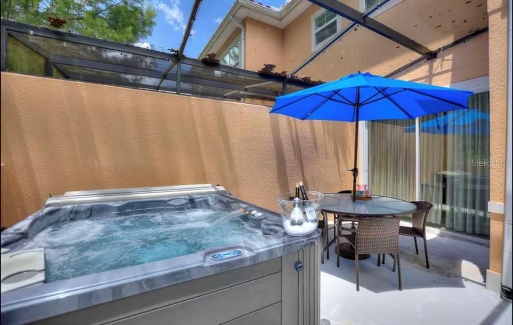 待售: $310,000 (2 贝兹, 2 浴室, 1350 平方英尺)