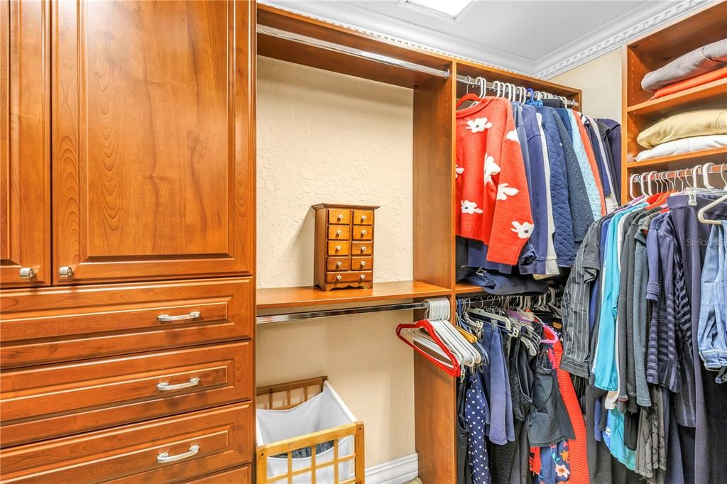 En Venta: $1,799,000 (4 camas, 3 baños, 2779 Pies cuadrados)