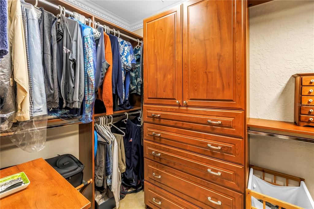 En Venta: $1,799,000 (4 camas, 3 baños, 2779 Pies cuadrados)