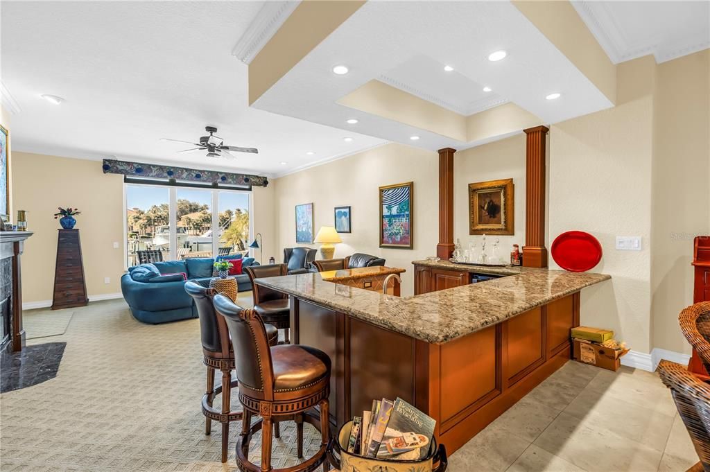 En Venta: $1,799,000 (4 camas, 3 baños, 2779 Pies cuadrados)