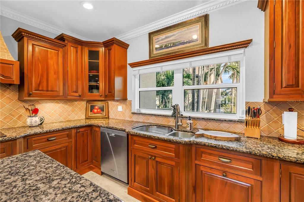 En Venta: $1,799,000 (4 camas, 3 baños, 2779 Pies cuadrados)