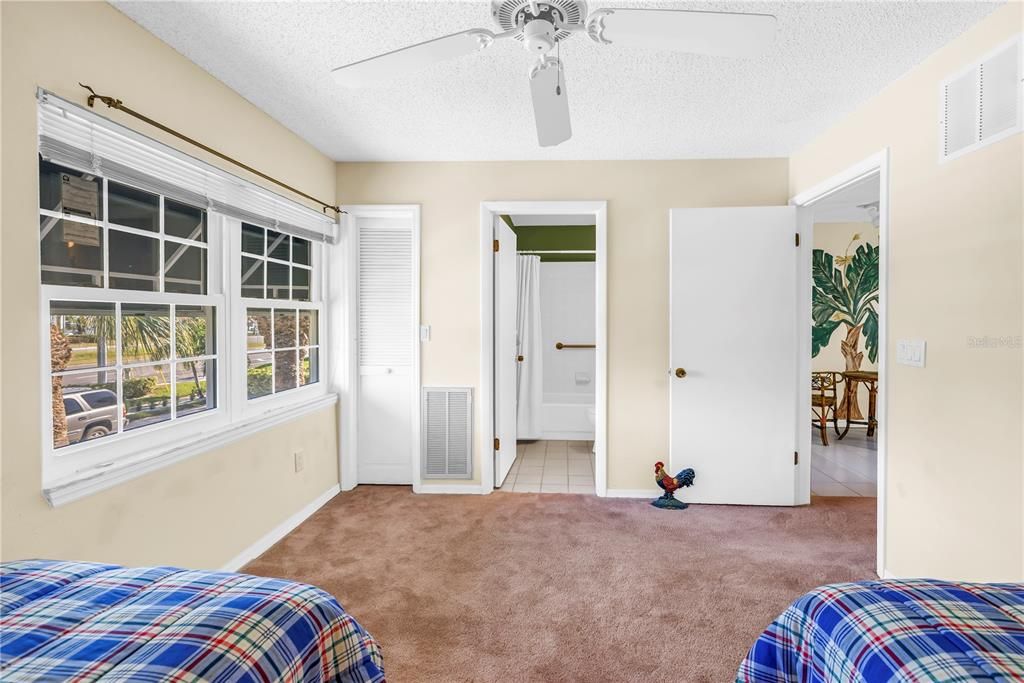 En Venta: $1,799,000 (4 camas, 3 baños, 2779 Pies cuadrados)