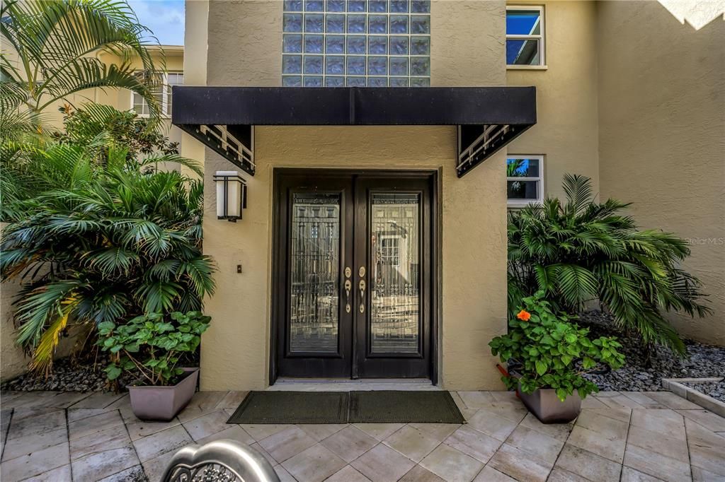 En Venta: $1,799,000 (4 camas, 3 baños, 2779 Pies cuadrados)