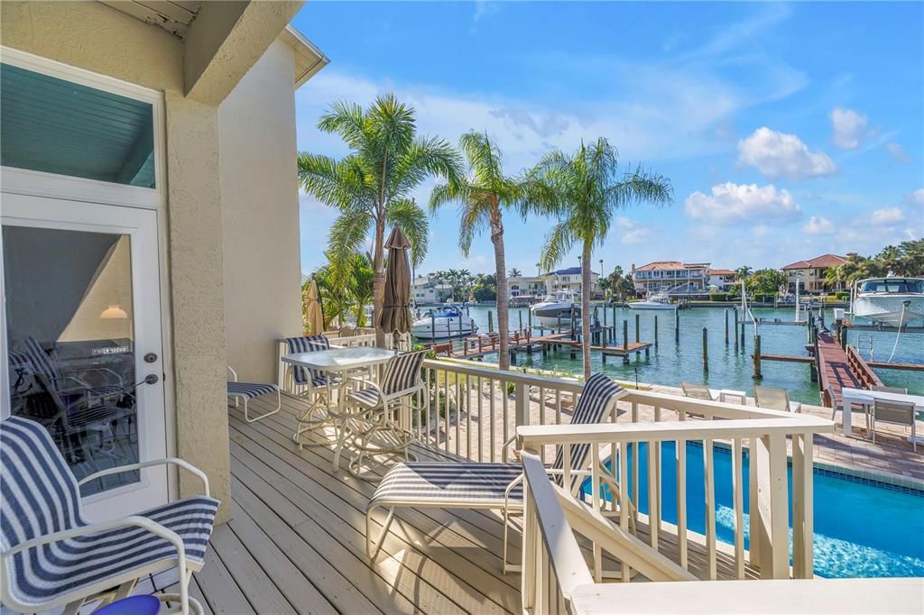 En Venta: $1,799,000 (4 camas, 3 baños, 2779 Pies cuadrados)