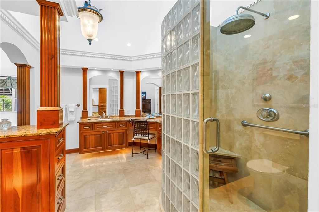 En Venta: $1,799,000 (4 camas, 3 baños, 2779 Pies cuadrados)