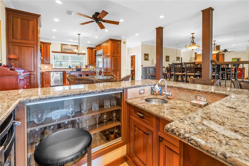 En Venta: $1,799,000 (4 camas, 3 baños, 2779 Pies cuadrados)