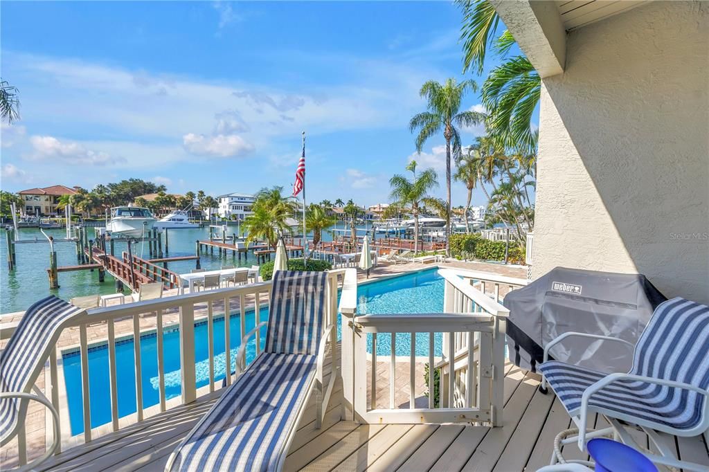 En Venta: $1,799,000 (4 camas, 3 baños, 2779 Pies cuadrados)