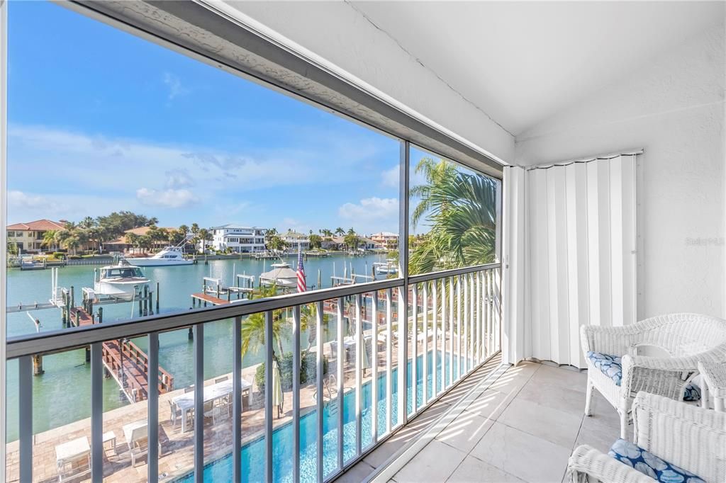 En Venta: $1,799,000 (4 camas, 3 baños, 2779 Pies cuadrados)